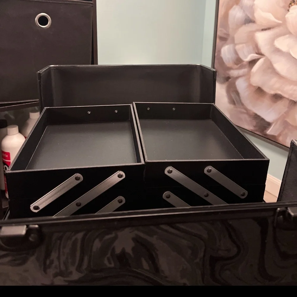 Black Rolling Storage Makeup Organizer